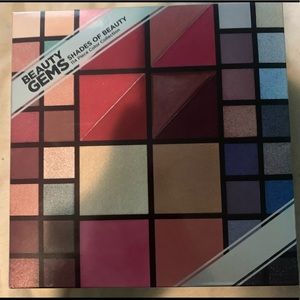 BEAUTY GEMS “Shades of Beauty” 114 Piece Color Collection